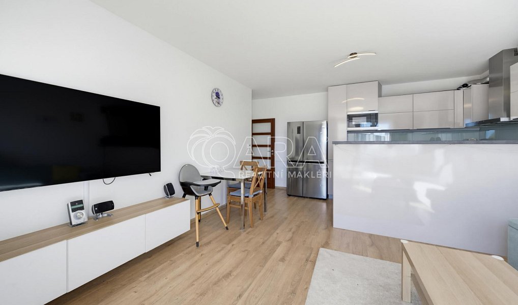 Prodej bytu 2+kk 53 m², Chýně – náhled fotky 5