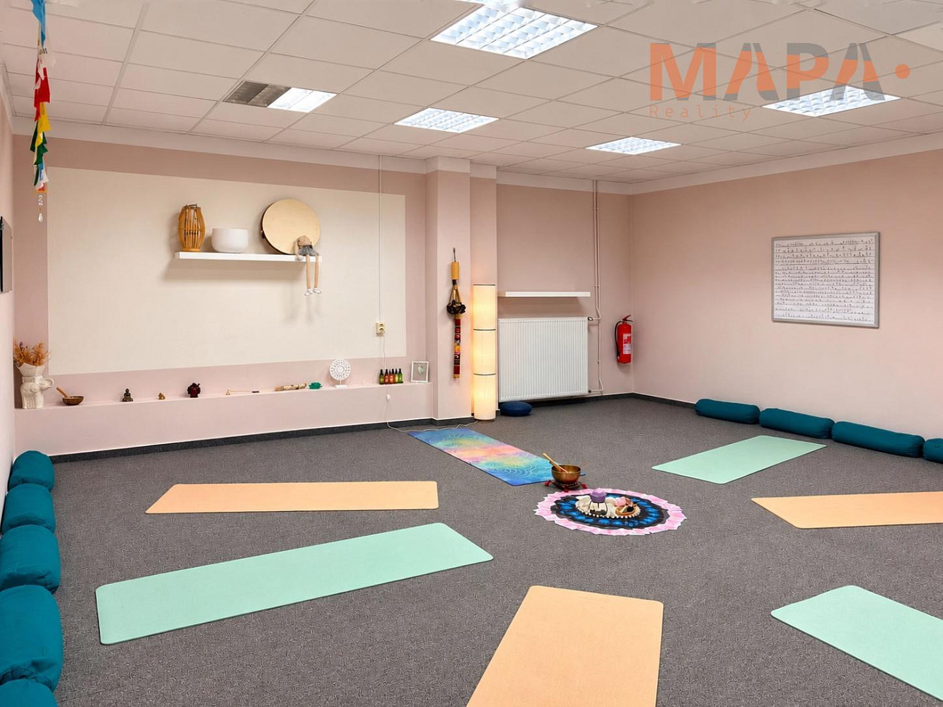 Pronájem obchodních prostor 47 m²
