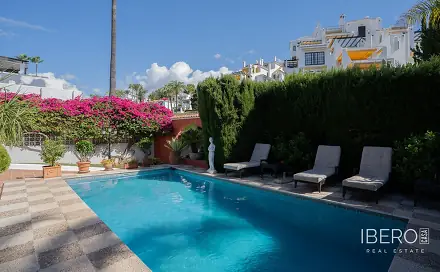 Prodej domu 204 m² s pozemkem 514 m², Marbella, Španělsko