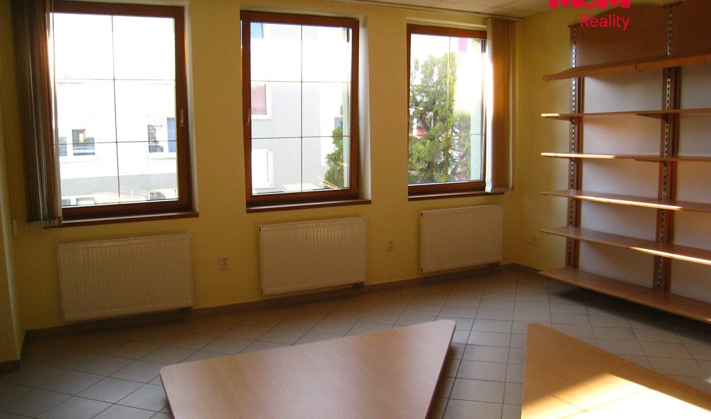 Prodej obchodních prostor 900 m², Frenštát pod Radhoštěm – náhled fotky 17