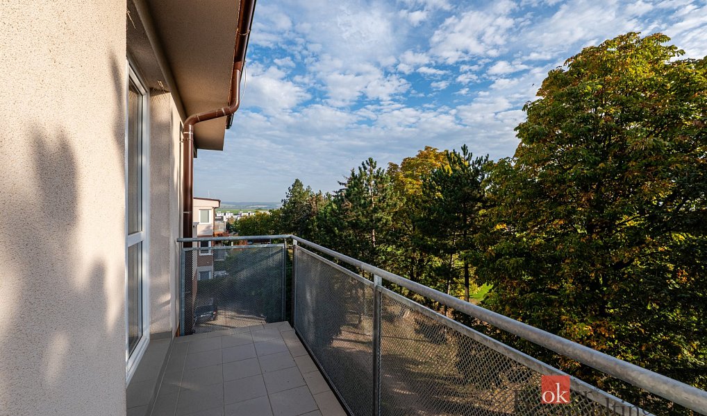 Pronájem bytu 3+kk 66 m², Vochov – náhled fotky 3