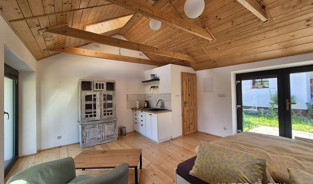 Pronájem domu 112 m² s pozemkem 350 m², Jedlany – náhled fotky 8