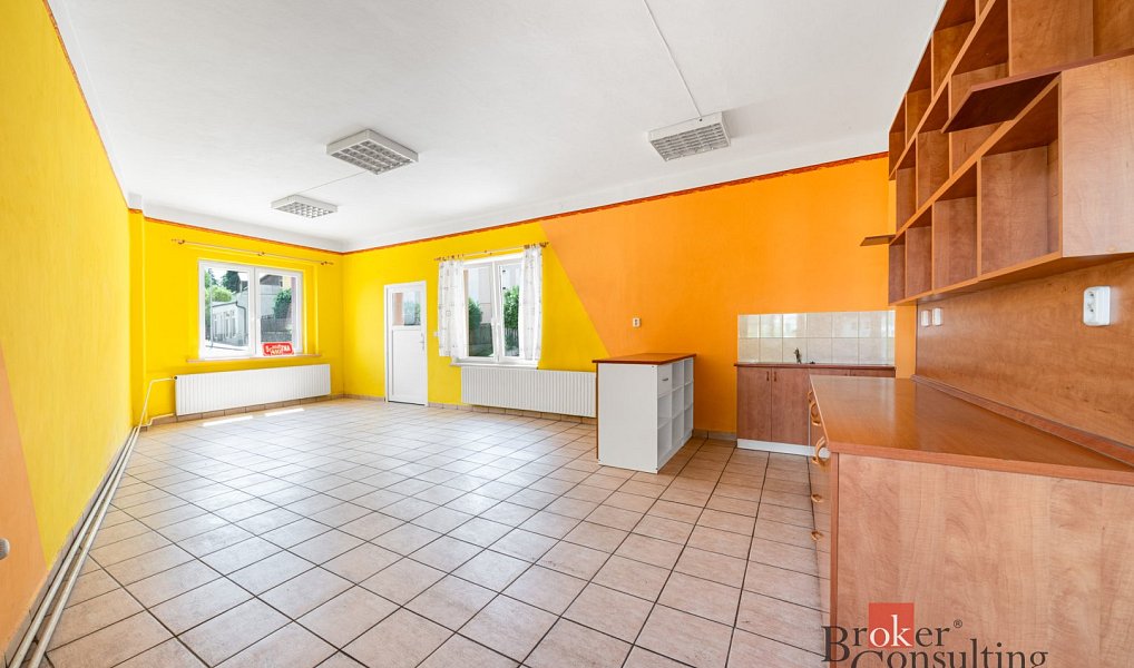 Prodej domu 185 m² s pozemkem 160 m², Plesná – náhled fotky 2