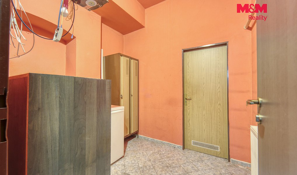 Pronájem obchodních prostor 89 m², Stříbro – náhled fotky 4