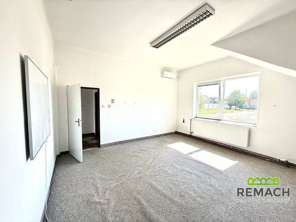 Pronájem skladovacích prostor 54 m² – fotografie 2