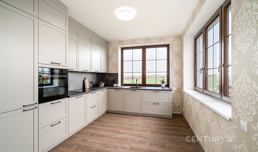 Prodej domu 300 m² s pozemkem 538 m², Makotřasy – náhled fotky 3