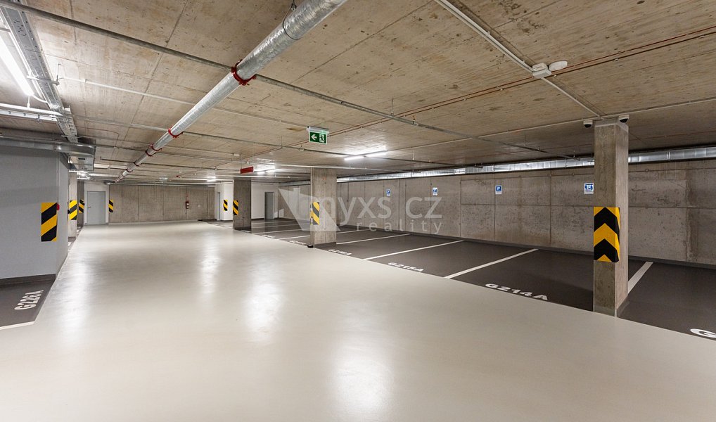 Pronájem garáže, 12 m², Holešovice - Praha 7, Praha