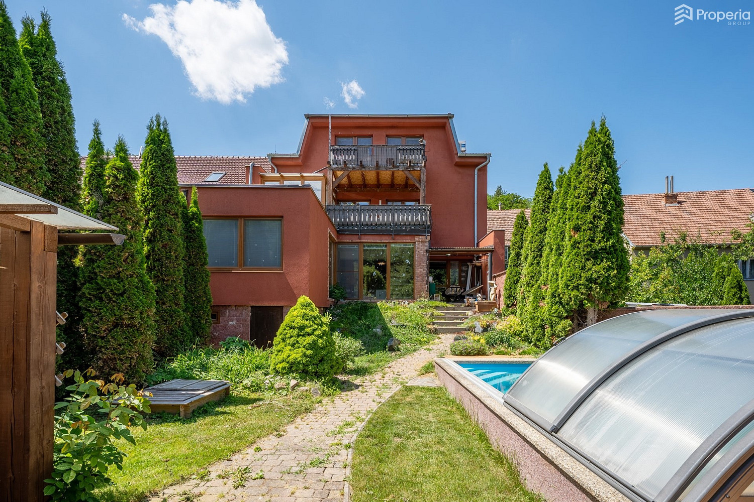 Prodej domu 365 m² s pozemkem 818 m²