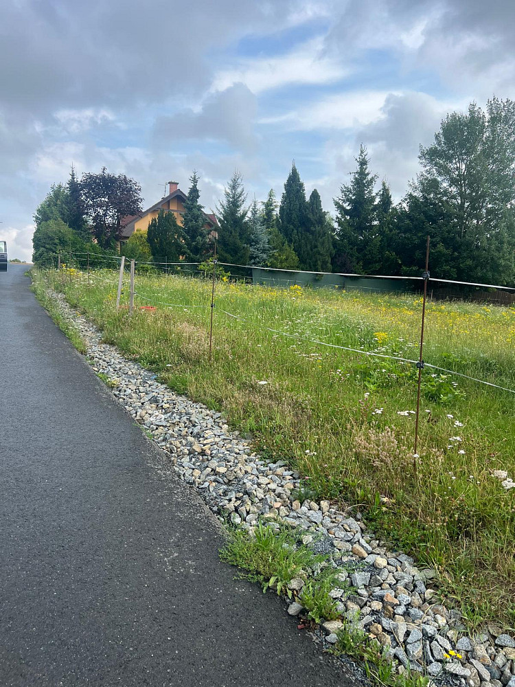 Prodej stavebního pozemku 1 180 m² – fotografie 2
