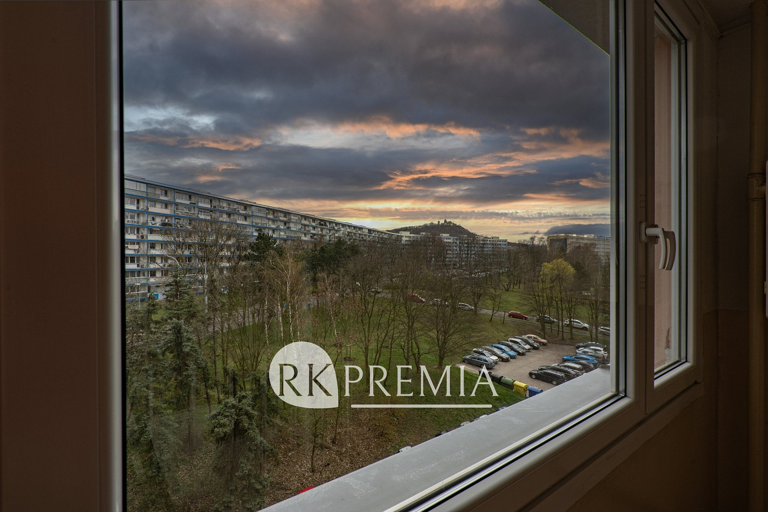Pronájem bytu 2+kk 40 m² – fotografie 2