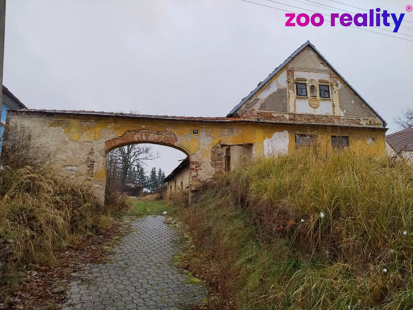 Prodej domu 250 m² s pozemkem 1 324 m²