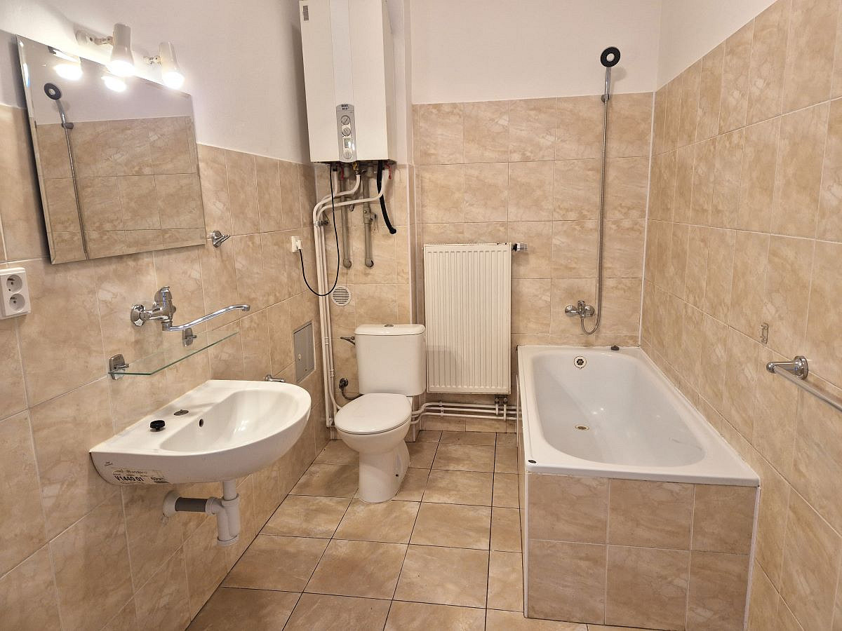 Pronájem bytu 2+kk 50 m² – fotografie 3