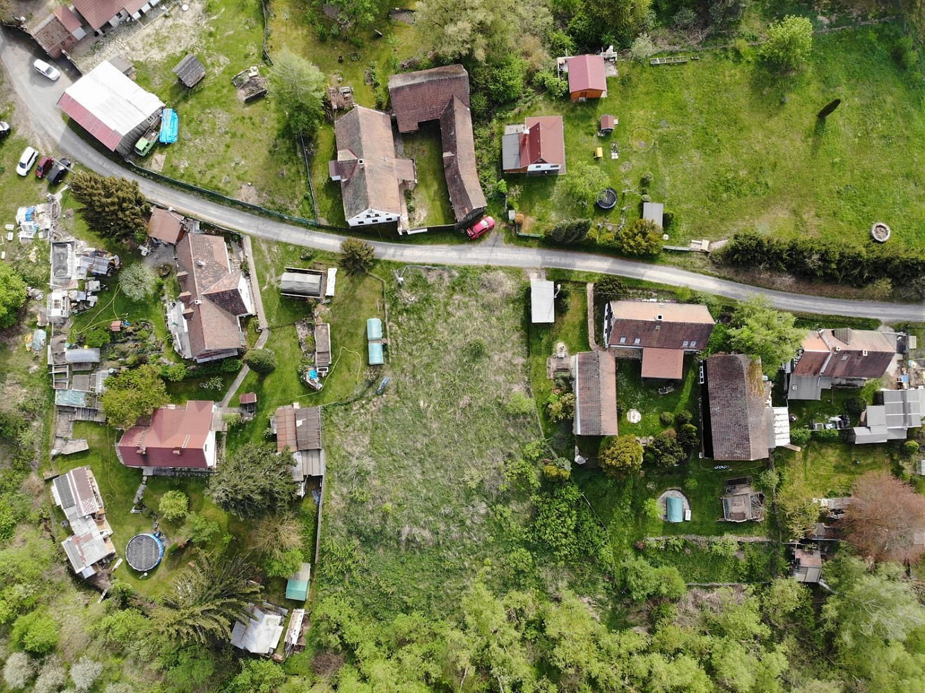 Prodej stavebního pozemku 1 761 m² – fotografie 3
