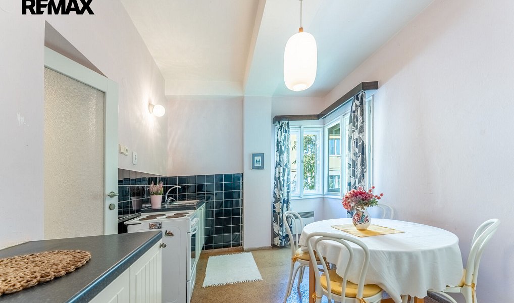 Prodej domu 210 m² s pozemkem 385 m², Praha – náhled fotky 4