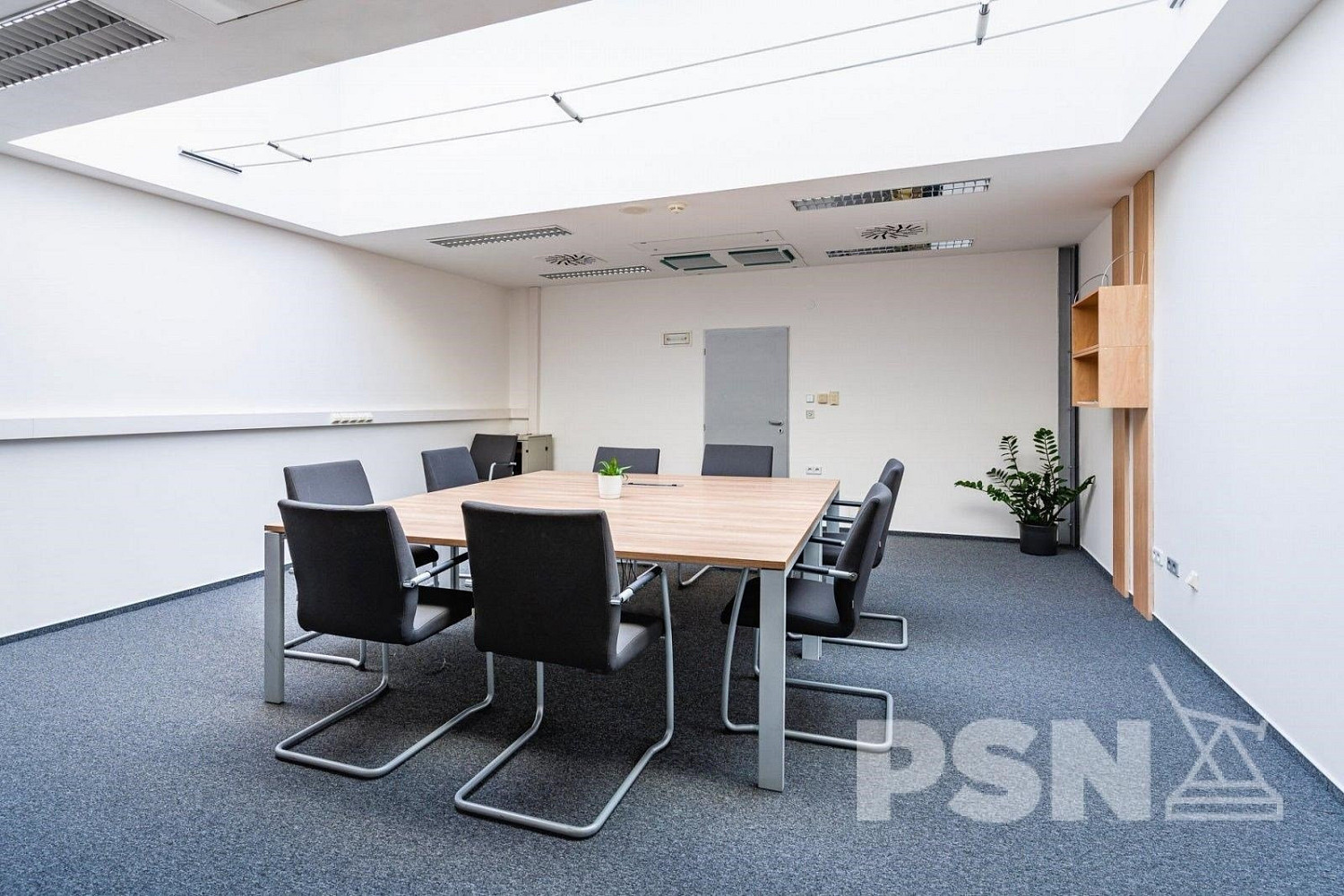 Pronájem kanceláře 25 m² — photo 2