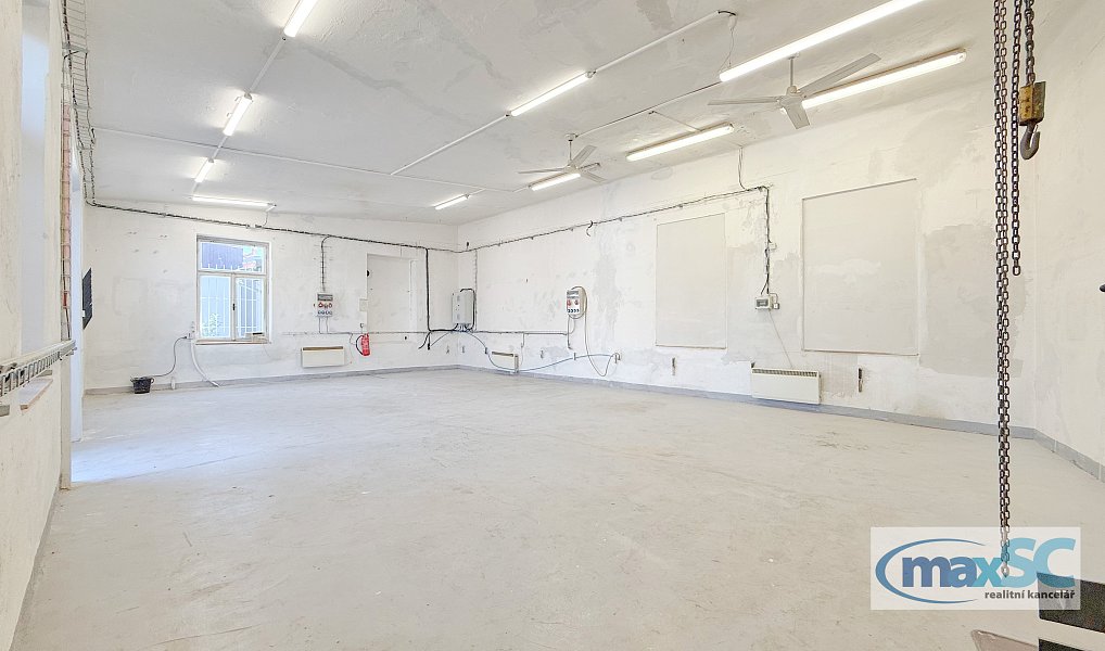 Pronájem výrobních prostor 317 m², Holice – náhled fotky 6