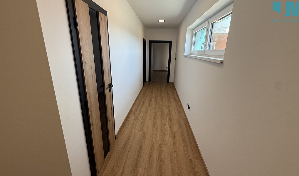 Prodej domu 180 m² s pozemkem 1 352 m², Budišov – náhled fotky 24