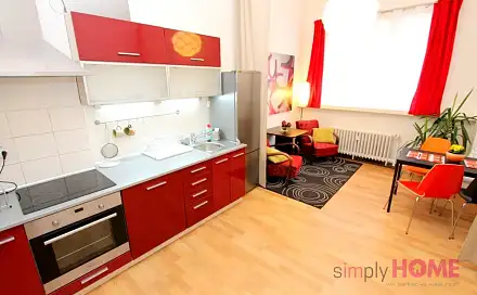 Pronájem bytu 2+kk 40 m², Sokolovská, Praha 8 - Karlín
