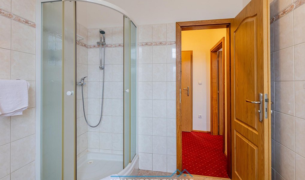 Prodej ubytovacího objektu 911 m², Vranov nad Dyjí – náhled fotky 14