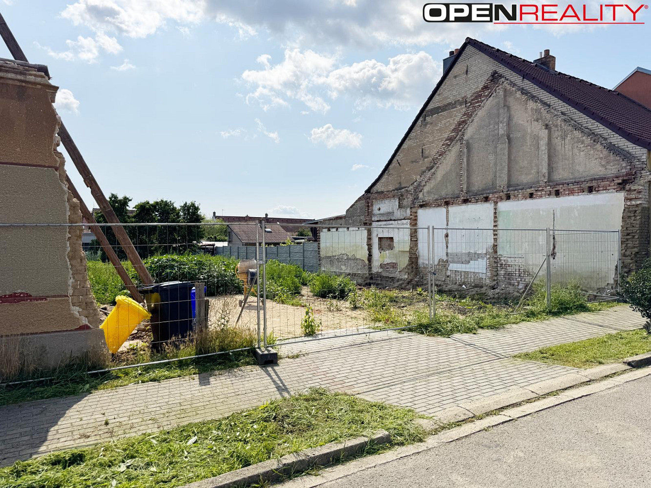 Prodej stavebního pozemku 640 m² – fotografie 3