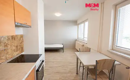 Pronájem bytu 1+kk 32 m²