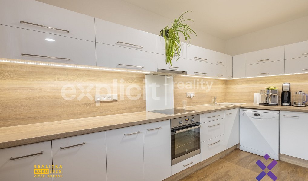 Prodej domu 145 m² s pozemkem 1 539 m², Fryšták – náhled fotky 6