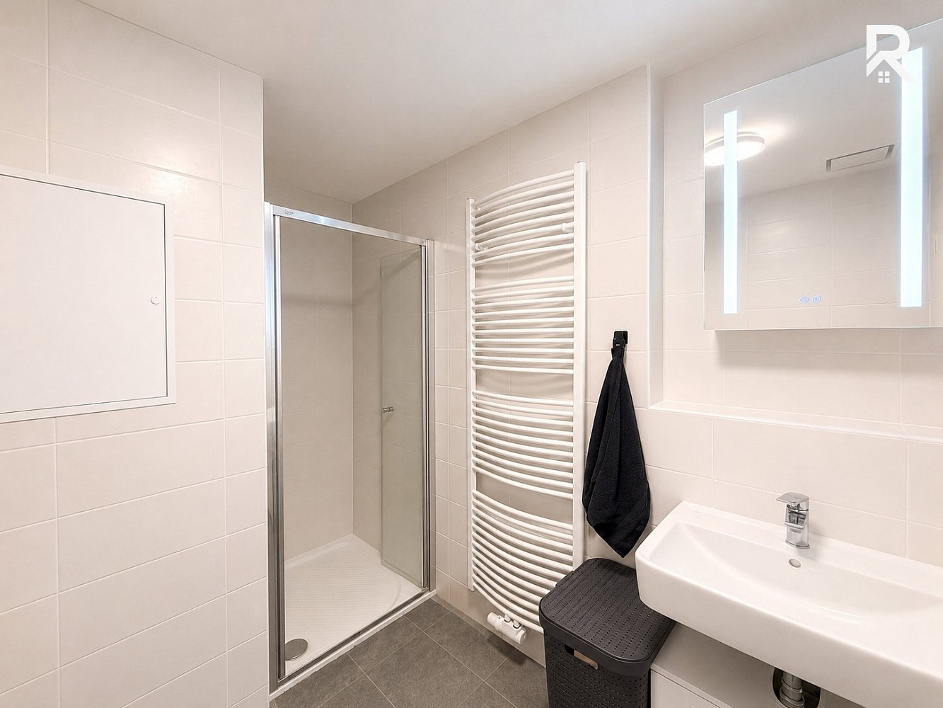 Pronájem bytu 2+kk 48 m² – fotografie 3