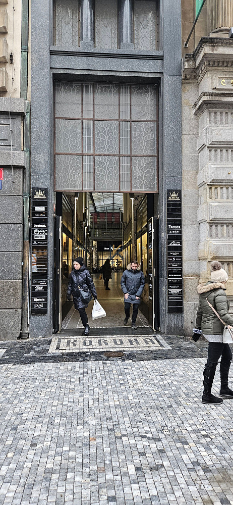 Pronájem obchodních prostor 25 m² Palác Koruna – další