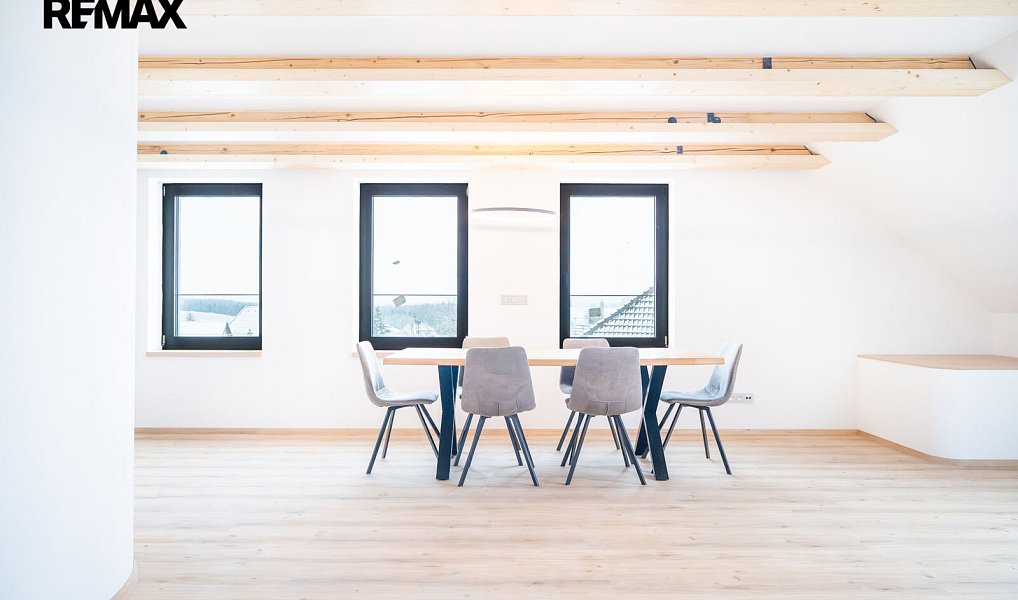 Prodej bytu 4+1 130 m², Černilov – náhled fotky 2