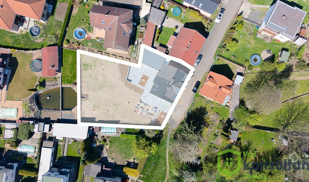 Prodej domu 277 m² s pozemkem 1 014 m², Osek – náhled fotky 24