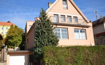 Prodej domu 352 m² s pozemkem 1 580 m², Máchova, Slaný, okres Kladno