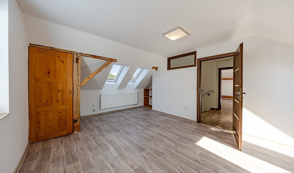 Pronájem domu 175 m² s pozemkem 722 m², Kunovice – náhled fotky 19