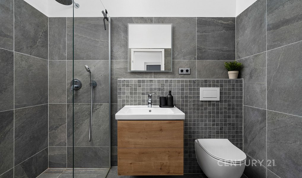Prodej domu 172 m² s pozemkem 612 m², Hajany – náhled fotky 2