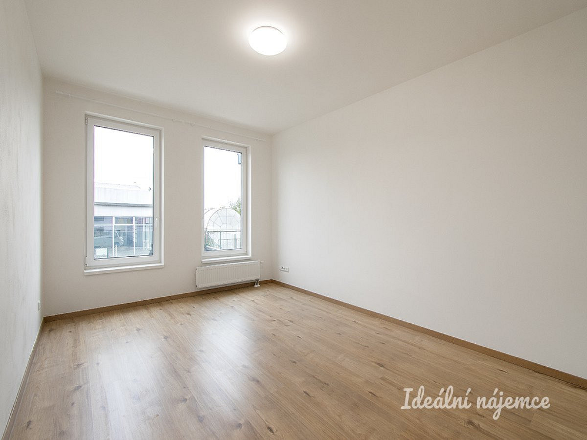 2+kk Apartment in Praha, Dolní Počernice – pohled 5