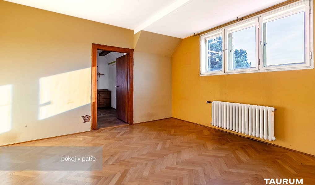 Prodej domu 329 m² s pozemkem 1 052 m², Manětín – náhled fotky 9