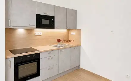 Pronájem bytu 3+kk 71 m², třída Míru, Pardubice - Zelené Předměstí