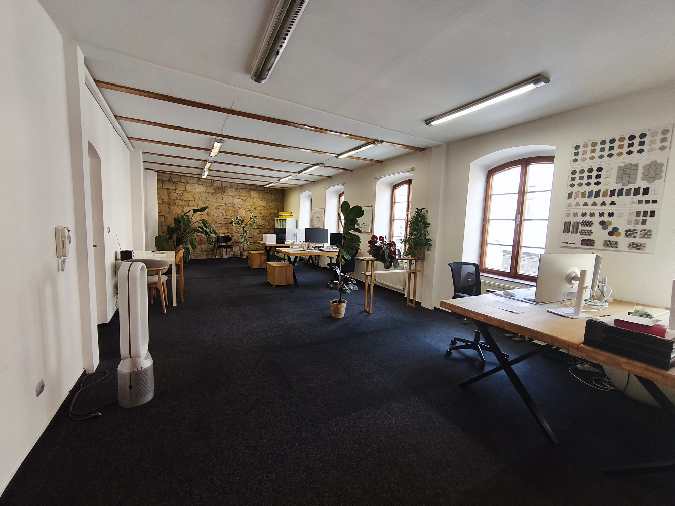 Pronájem kancelářských prostor 73 m² s kuchyňkou – Na Roudné, Plzeň