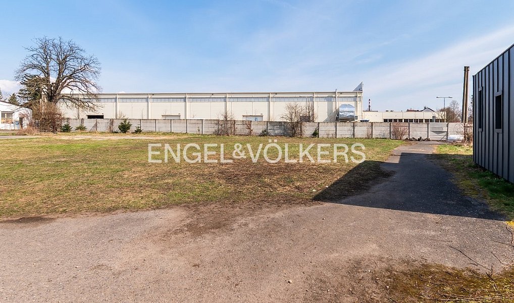 Pronájem komerčního pozemku 2 593 m², Praha – náhled fotky 5
