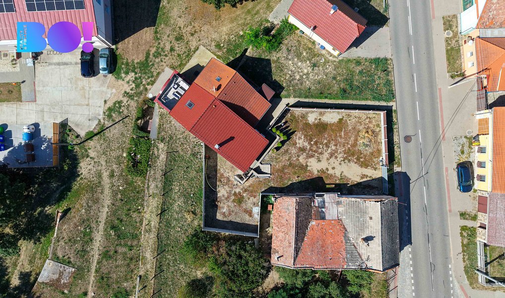 Prodej vinného sklepa s lisovnou, ubytovacích prostor a stavebního pozemku, Dyjákovice, Dyjákovice – náhled fotky 6