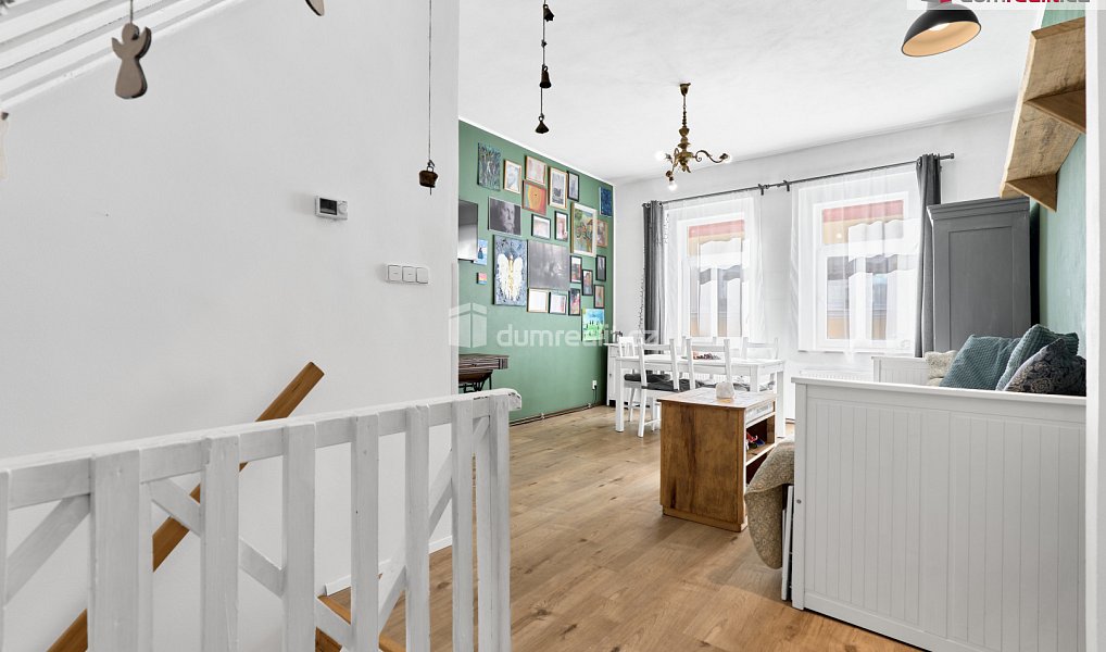 Prodej domu 100 m² s pozemkem 48 m², Ostrov – náhled fotky 13