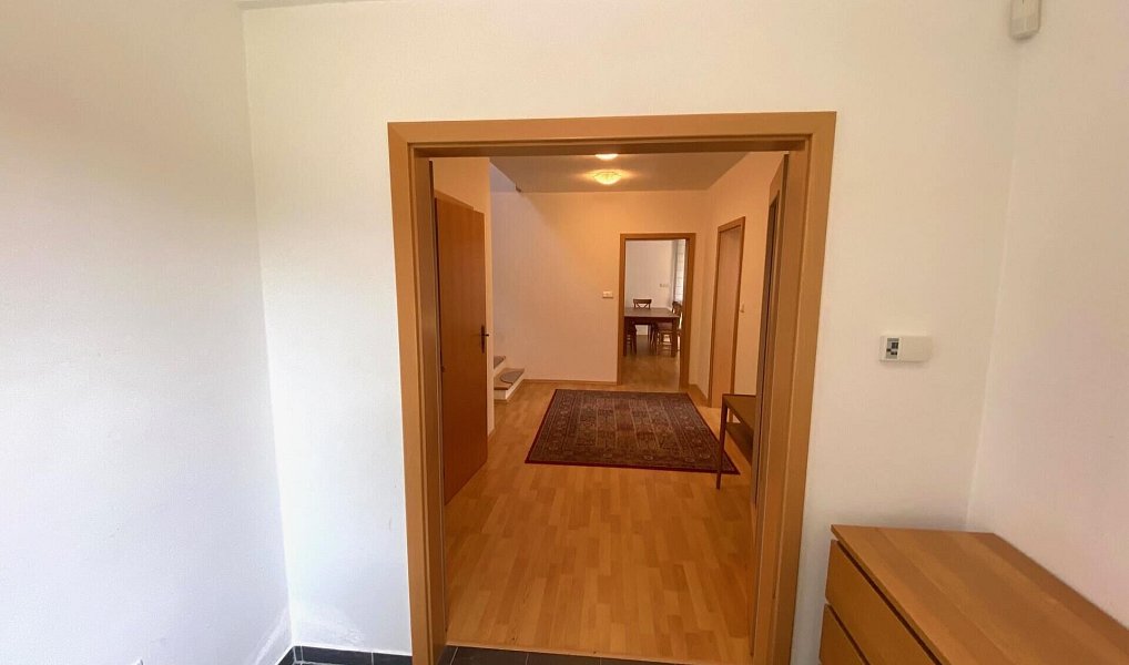 Prodej domu 140 m² s pozemkem 528 m², Karlovy Vary – náhled fotky 3