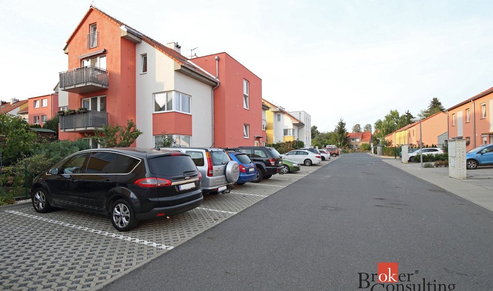 Prodej bytu 3+kk 74 m², Jinočany – náhled fotky 27