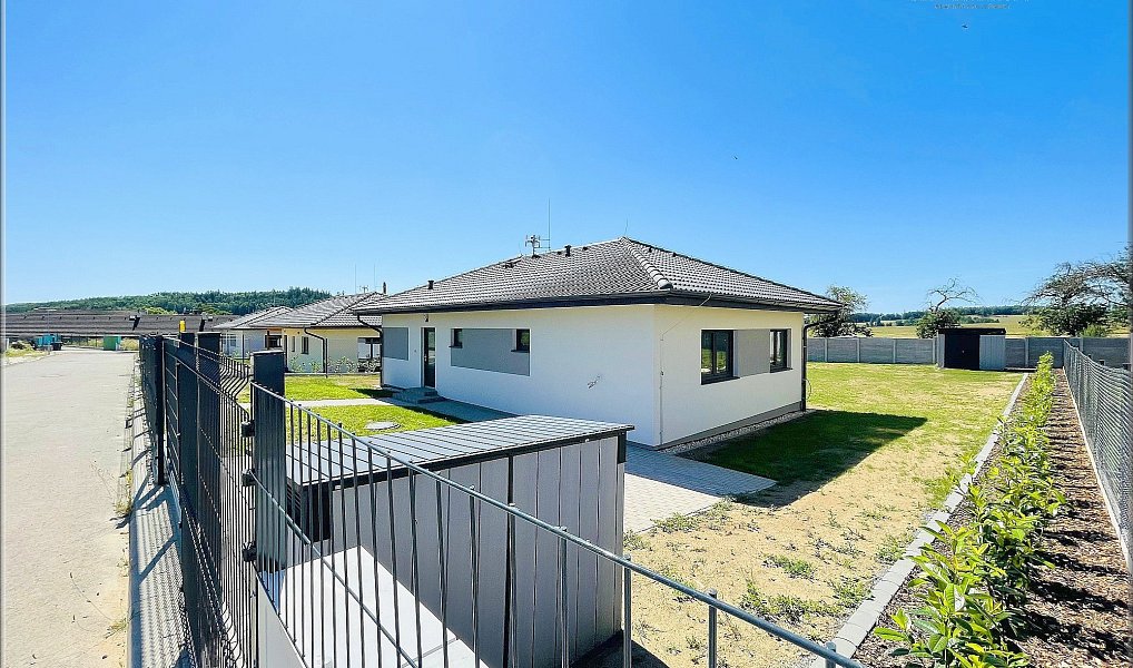 Prodej domu 106 m² s pozemkem 807 m², Řehenice – náhled fotky 2