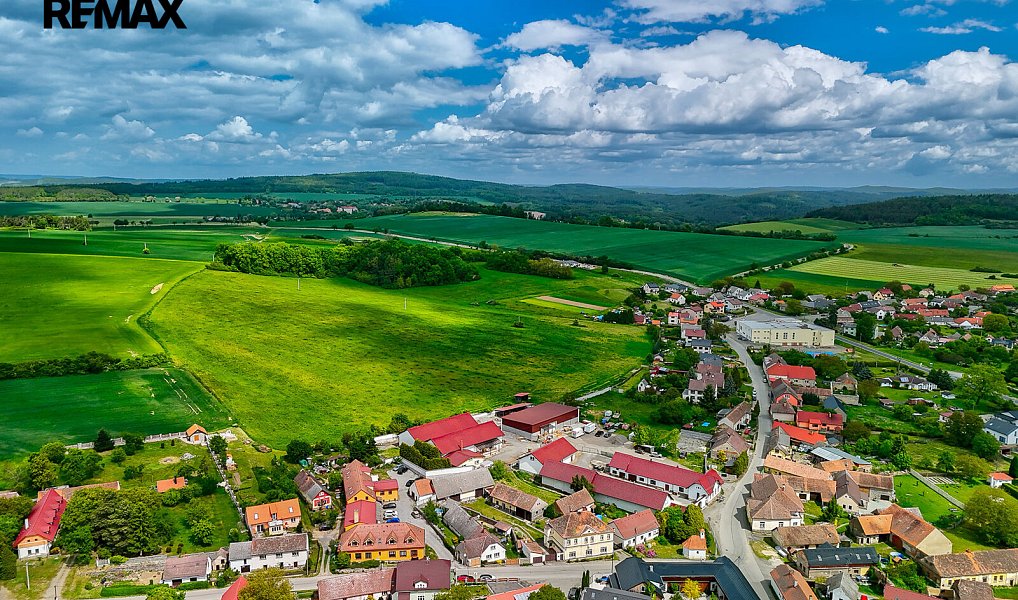 Prodej domu 200 m² s pozemkem 1 223 m², Kozárovice – náhled fotky 20