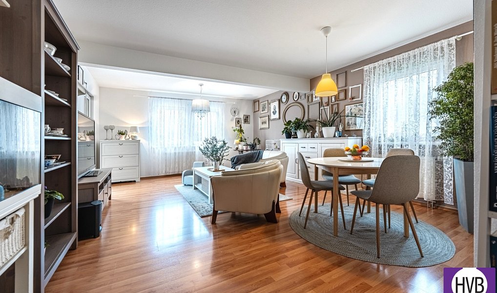 Prodej domu 168 m² s pozemkem 1 218 m², Drhovle – náhled fotky 2