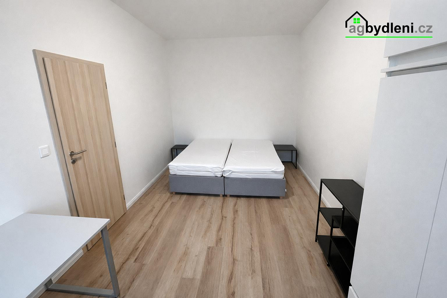 Pronájem bytu 2+kk 34 m² - Widok 4