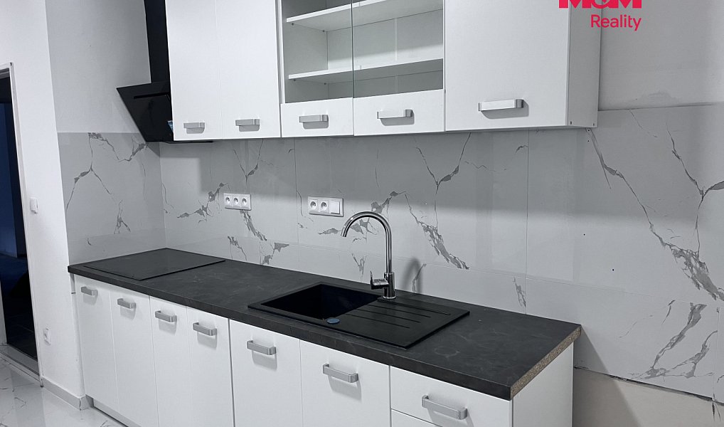 Pronájem bytu 2+1 59 m², Hořovice – náhled fotky 2