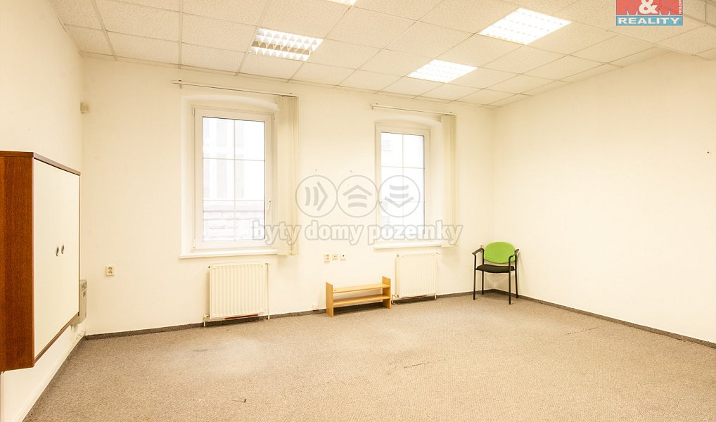 Pronájem kanceláře 30 m², Nový Bor – náhled fotky 2
