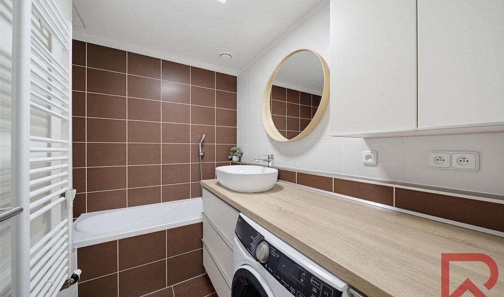 Prodej bytu 3+kk 94 m², Ostrov – náhled fotky 4