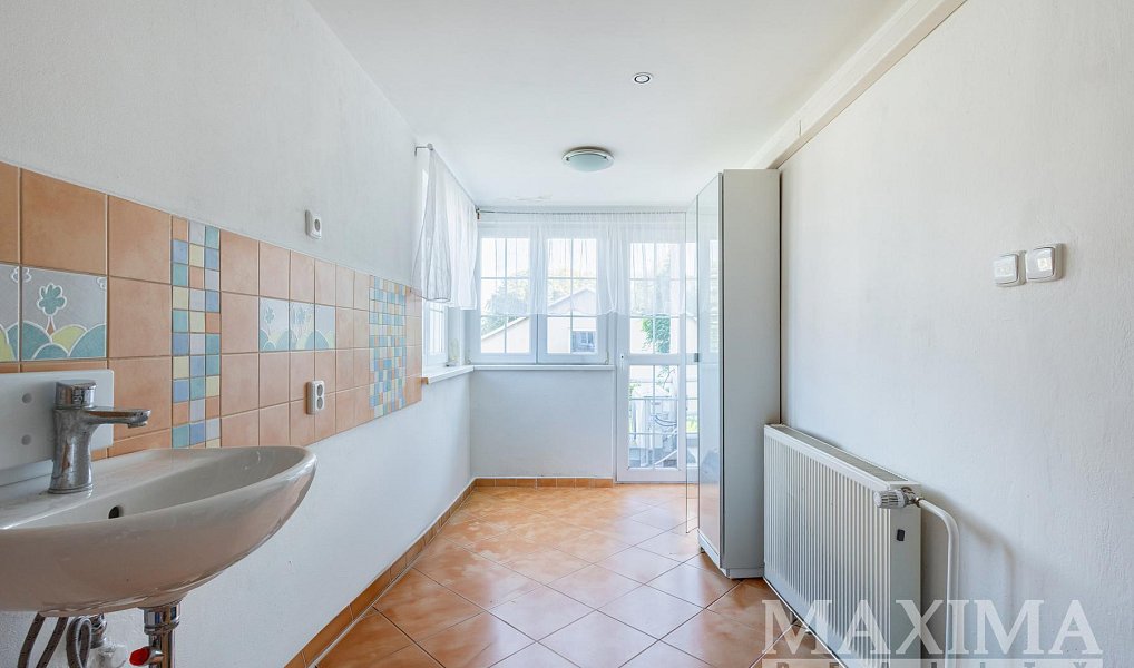 Prodej domu 180 m² s pozemkem 1 806 m², Cvrčovice – náhled fotky 16